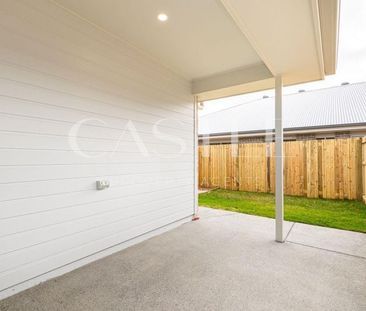 Modern One Bedroom Duplex - Photo 3