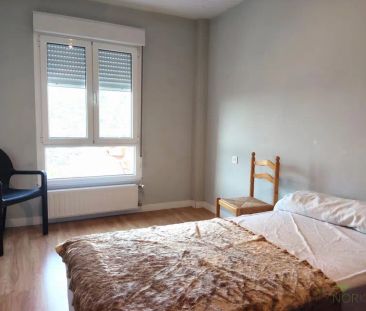 Alquiler de piso en Calle Fuertes Acevedo - Photo 3