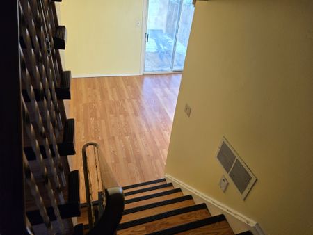 For Lease - 2006 Martin Grove Road Unit# 25, Toronto, Ontario - Photo 4