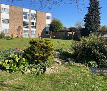 3 bedroom flat to rent - Photo 1