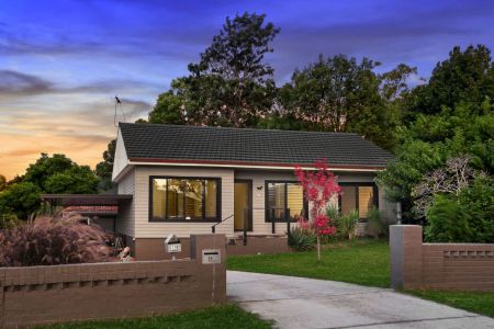 Prime Location - Water Usage Included in rent - Photo 3