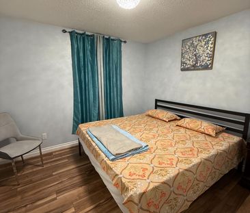 For Lease - 24 Medley Lane, Ajax, Ontario - Photo 2