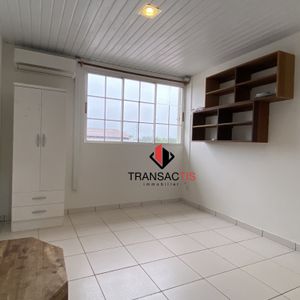 Location Appartement 1 pièce 16m² CAYENNE 97300 - Photo 2