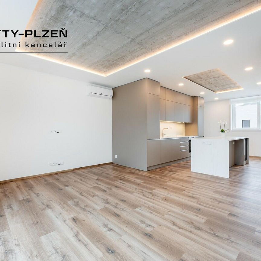 Pronájem bytu 5+kk 123 m² - Photo 1