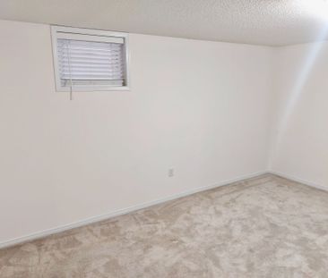 For Lease - 11 Catherine Drive Unit# Lower, Barrie, Ontario - Photo 6