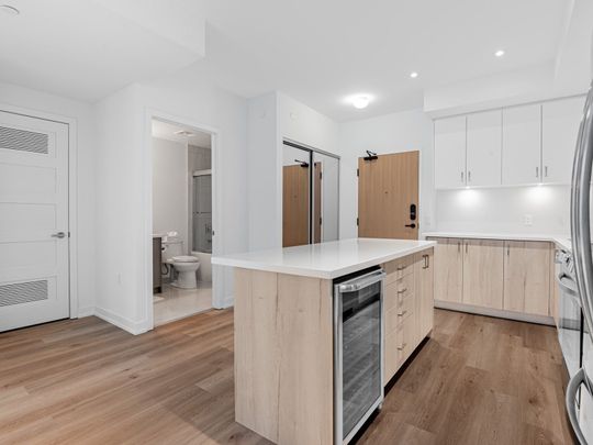 For Lease - 333 Sunseeker Avenue Unit# 147, Innisfil, Ontario - Photo 1