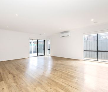 Spacious Family Home with Modern Comforts - Photo 4