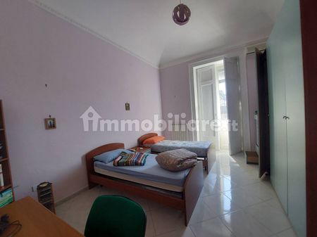 Quadrilocale ottimo stato, quarto piano, Tribunali, Napoli - Photo 4