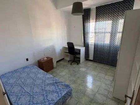 Piso en alquiler en Avenida de Trinidad, cerca de Calle de Heraclio Sánchez - Photo 2