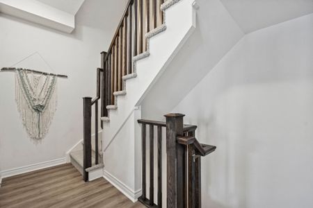 For Lease - 18 Lakefront Drive, Hamilton, Ontario - Photo 3