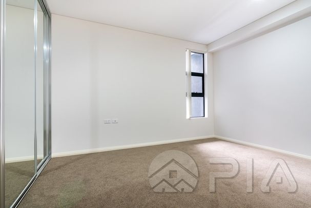 Spacious Two Bedrooms Apartment For Lease ! - Photo 1