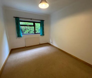 4 bedroom detached house to rent - Photo 4