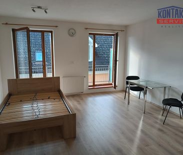 Pronájem bytu 1+kk a garsoniéry 39 m², Hluboká nad Vltavou - Fotografie 1