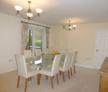 5 bedroom detached house to rent - Photo 4