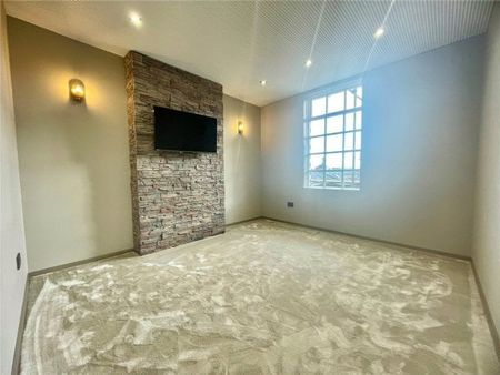 Great Avenham Street, Preston - Photo 2