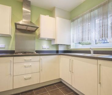 2 bedroom end of terrace house to rent - Photo 6