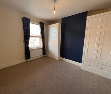 2 bedroom terraced house to rent - Photo 6