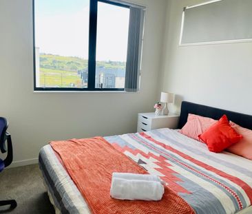 Modern four-bedroom standalone two-story home in Westgate - Photo 2