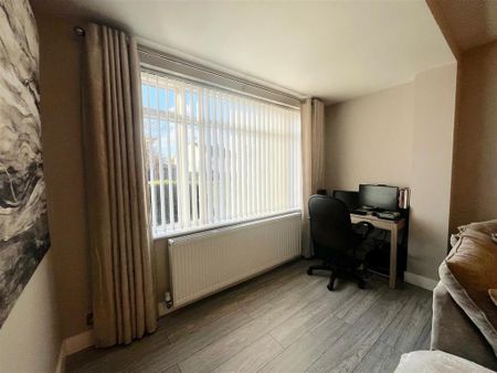 2 bedroom semi-detached house to rent - Photo 5