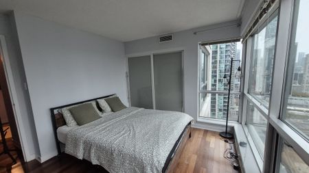 For Lease - 10 Yonge Street Unit# 2807, Toronto, Ontario - Photo 2