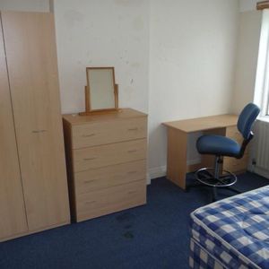 4 bedroom house to rent - Photo 2
