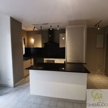 Location Appartement 3 pièces 52m² AIX EN PROVENCE 13290 - Photo 2