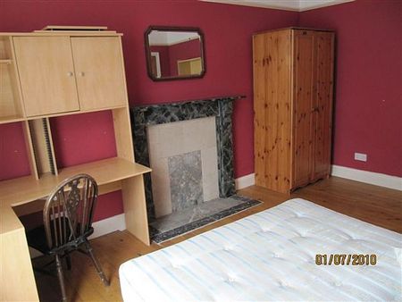 31, Brownlow Street - Photo 2