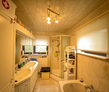 Ruime gezinswoning nabij het centrum - Photo 5