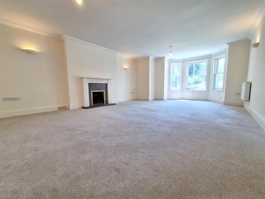 4 bedroom detached house to rent - Photo 1