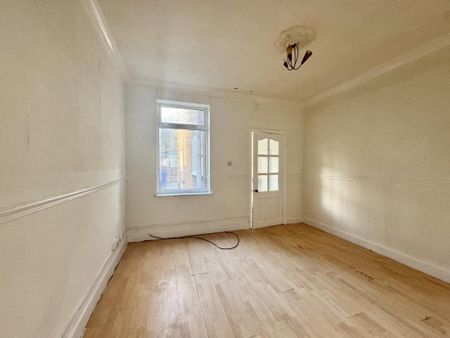 3 bedroom terraced house to rent - Photo 3