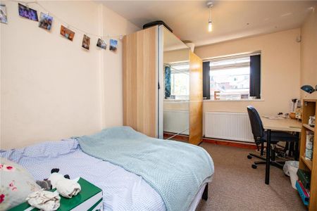 6 bedroom house to rent - Photo 4