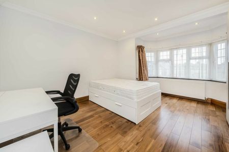 Singleton Scarp, N12, London - Photo 4