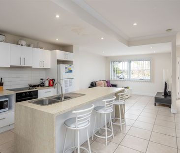 2/4 Ruby Street, Newmarket QLD 4051 - Townhouse For Rent | Domain - Photo 5