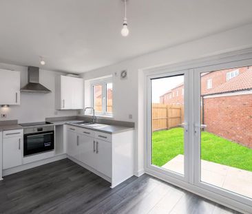 2 bedroom semi-detached house to rent - Photo 5