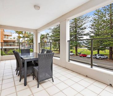 Stunning Fully Furnished Coastal Living Opposite Surf Beach - Photo 5