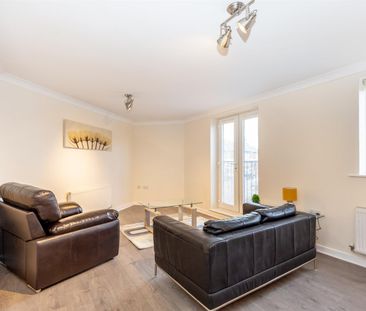 2 bed apartment to rent in Chillingham Road, Heaton, NE6 - Photo 1