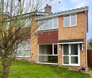 3 bedroom end of terrace house to rent - Photo 1