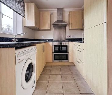 1 bedroom coach house to rent - Photo 3