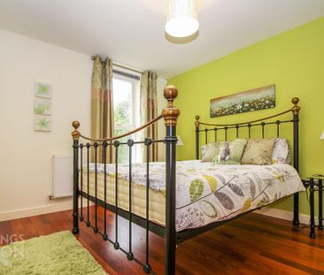 2 bedroom flat to rent - Photo 5