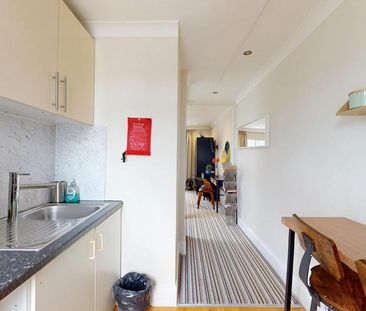 Studio to rent - Photo 3