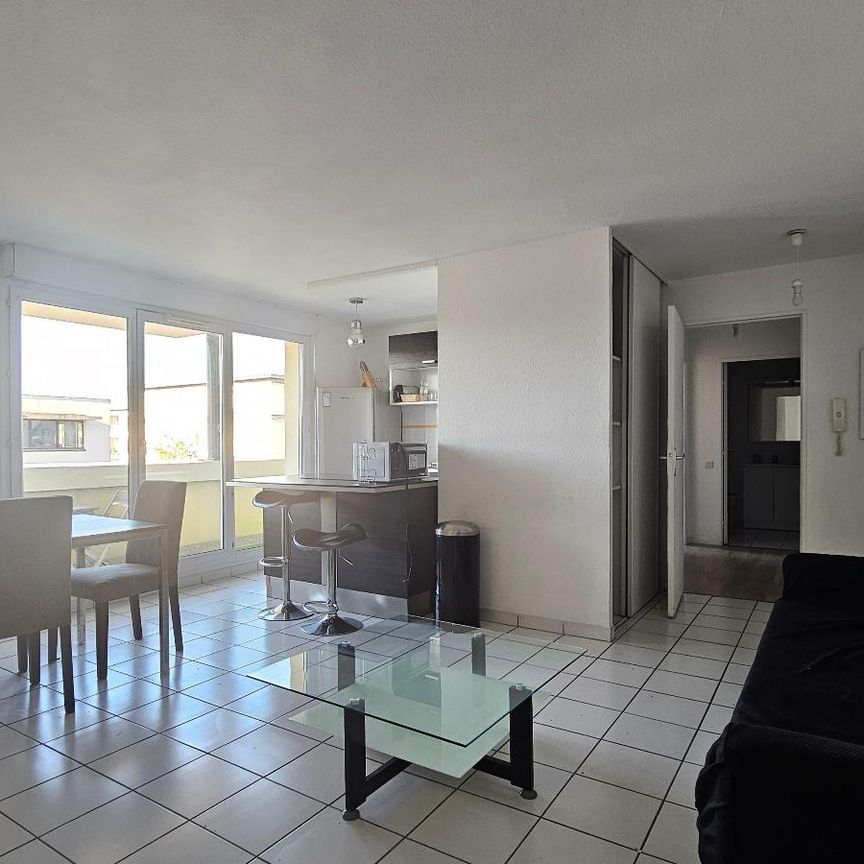 Location Appartement 3 pièces 56m² BORDEAUX 33000 - Photo 1