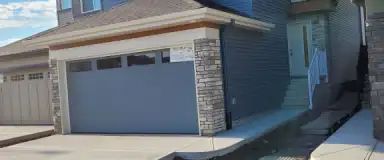 LEVEL2 LECTRIC VEHICLE CHARGER + AC INCLUDED AND INSTALLED. PRIME LOCATION | Edmonton - Photo 1