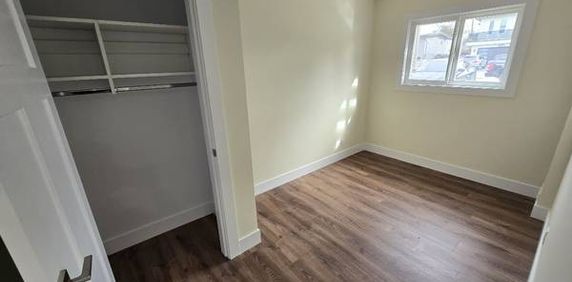 Ground level suite for rent - Photo 2