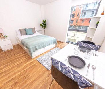 Property to rent - Photo 2