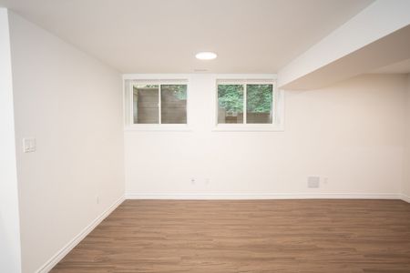 22 Neeve Street - Photo 2