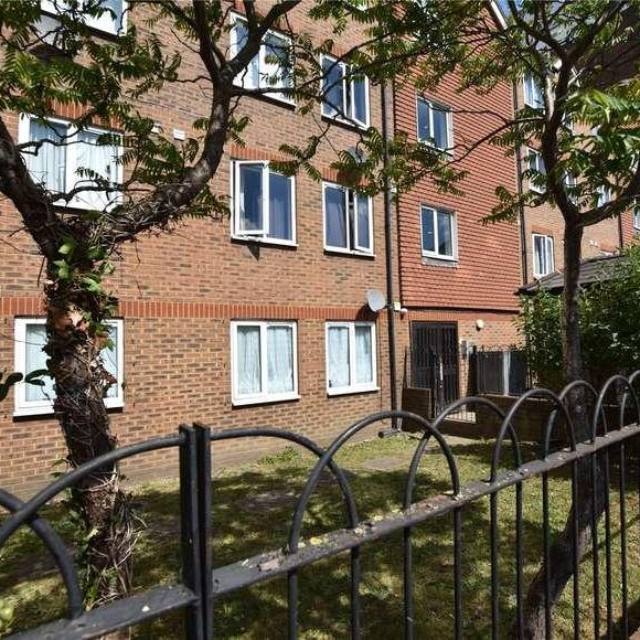 Mayday Road, Thornton Heath, CR7 - Photo 1