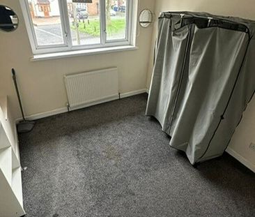 Parkes Hall Road, Dudley, DY1 3RW - Photo 1