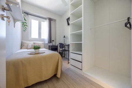 Carrer de Caravaca, Valencia, Valencian Community 46021 - Photo 3