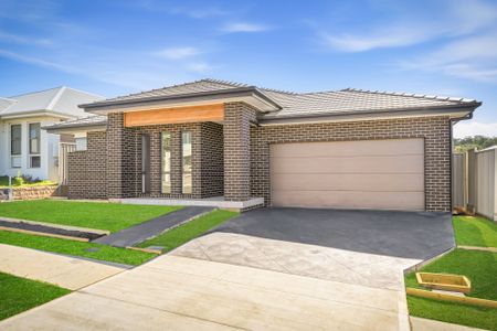 BRAND NEW FOUR BEDROOM FAMILY HOME - Photo 4