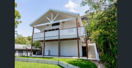 Blissful Coastal Treehouse Retreat - Photo 4